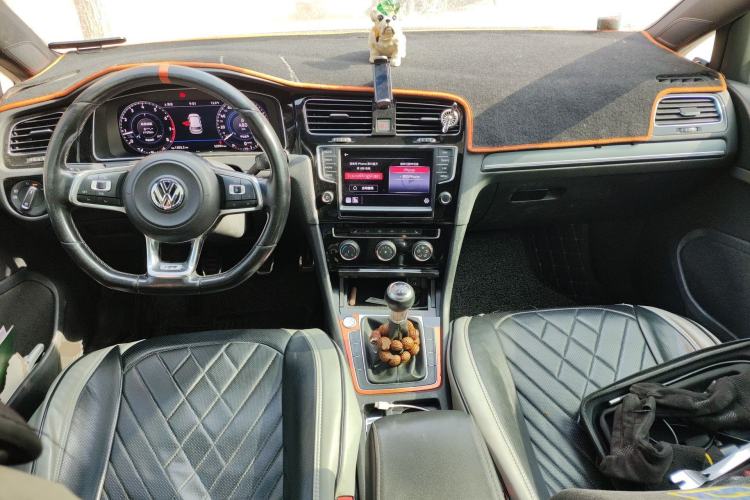 Used Volkswagen Golf 2016 1.4TSI Manual R-Line