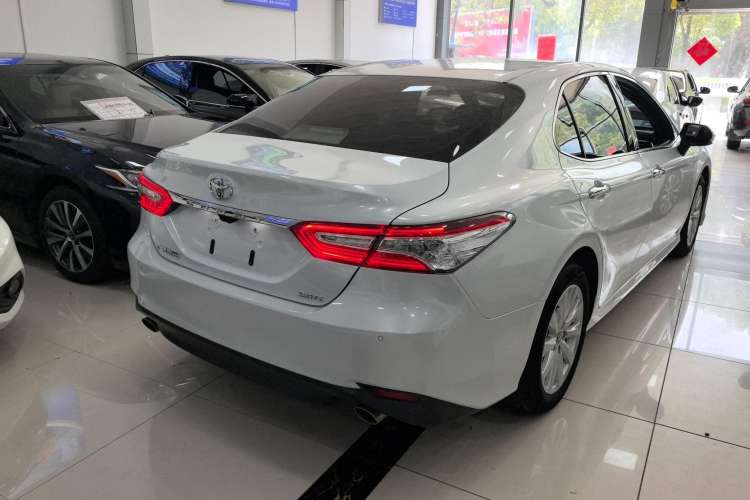 Used Toyota Camry 2019 Revised Version 2.0G Luxury Edition
