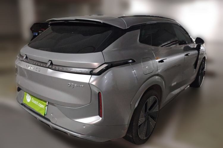 Used Lynk & Co 08 EM-P 2025 120km Long-Range Pro
