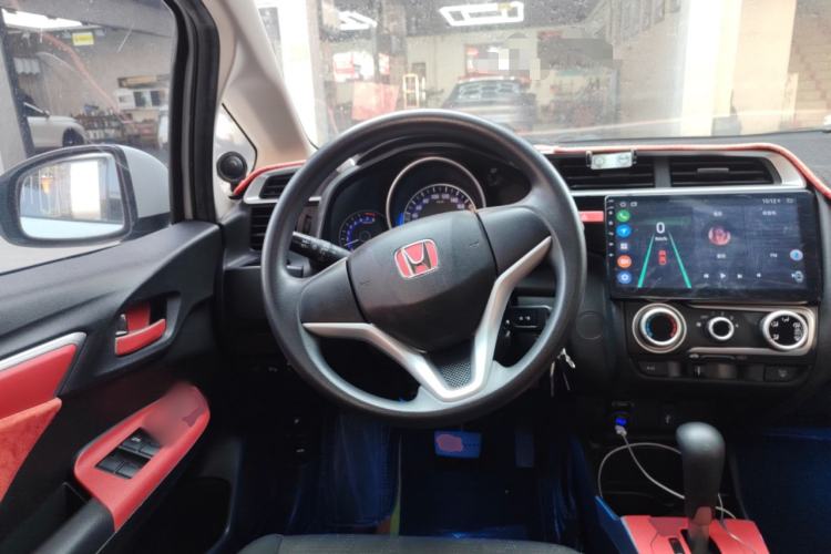 Used Honda Fit 2014 1.5L SE CVT Fashion Model