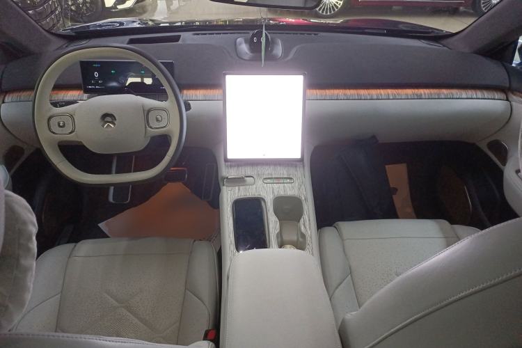 Used Nio ET7 2022 100kWh First Edition Center Console