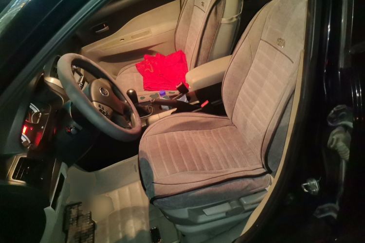 Used Bestune B50 2013 1.6L manual Partner Edition Left Front Seat