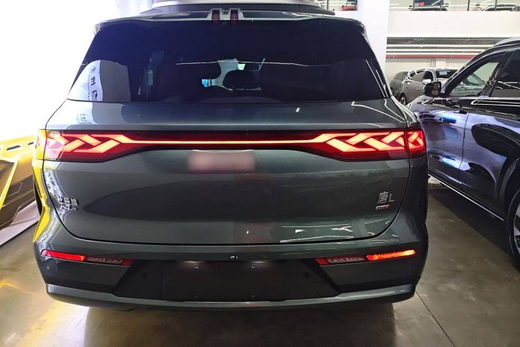 Used BYD Tang L 2025 DM 175KM Drone Player Edition