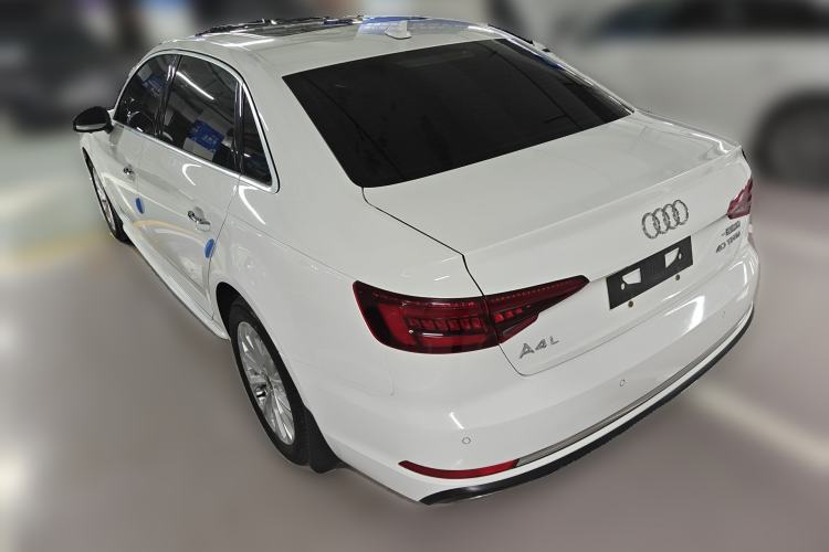 Used Audi A4L 2019 40 TFSI Ambition China VI Rear Left 45 Deg