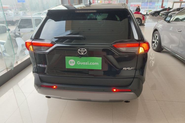 Used Toyota RAV4 2022 2.0L CVT Two-Wheel Drive Fashion Plus Edition