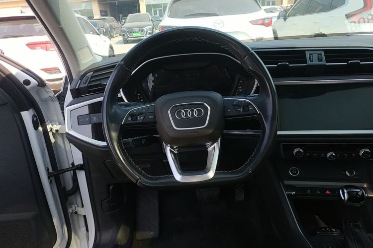 Used Audi Q3 2022 35 TFSI Fashion Dynamic Model