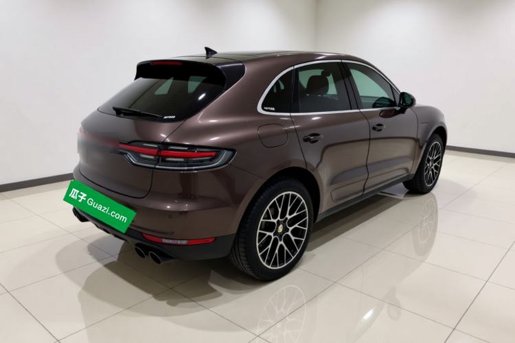 Used Porsche Macan 2020 Macan 2.0T Rear Right 45 Deg