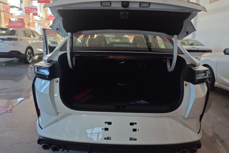 Used Dongfeng Aeolus Yixuan 2025 1.5L Glory Edition
