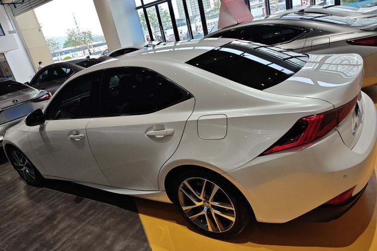 Used Lexus IS 2017 300 Leading Edition