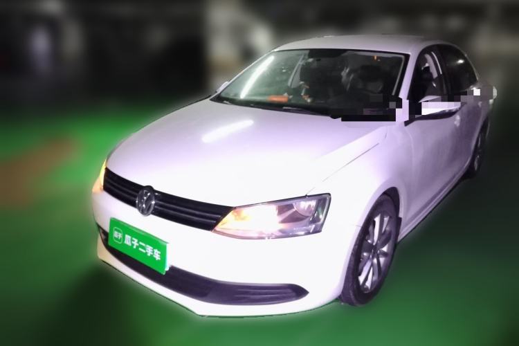 Używany Volkswagen Sagitar 2014 Revised Version 1.6L Automatic Fashionable Style