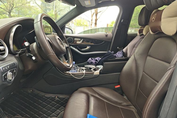 Used Mercedes-Benz GLC 2019 Facelift GLC 260 L 4MATIC Luxury Model Left Front Seat