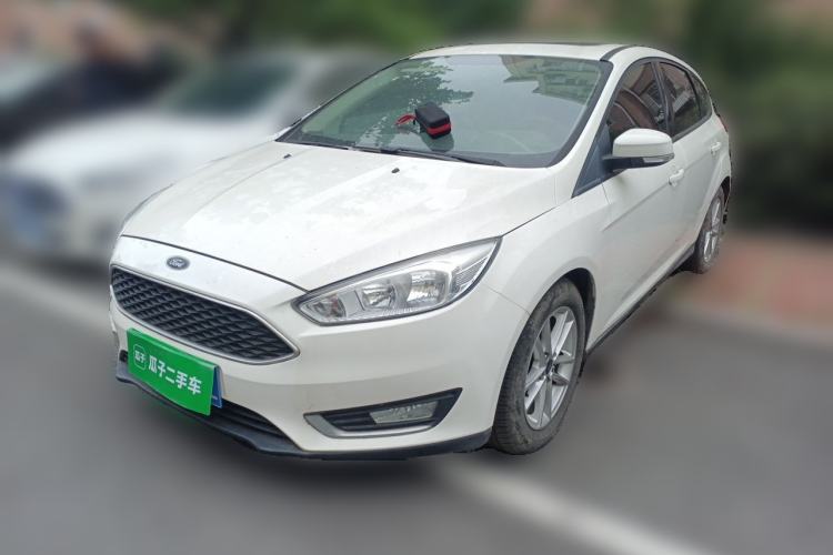 Used Ford Focus 2015 Hatchback EcoBoost 125 Manual – Ultra-Style Edition