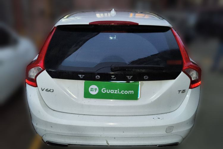 Used Volvo V60 2015 T5 Zhiya Edition