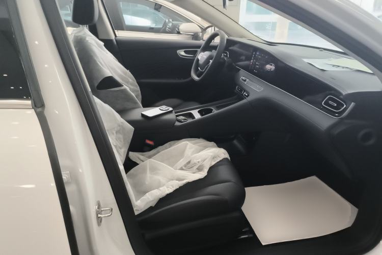 Used Roewe D7 2025 DMH 125km World Champion Edition Right Front Seat