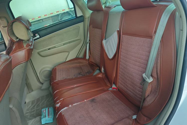 Used BAIC E Series 2013 Sedan 1.3L Manual Lotte Edition
