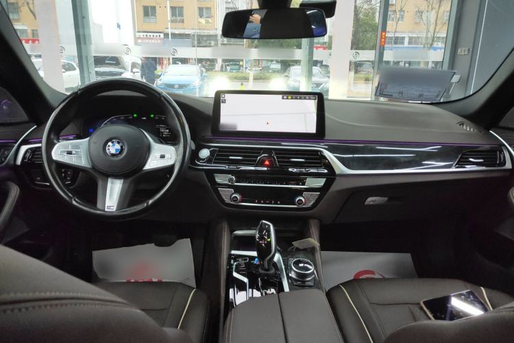 Used BMW 5 Series 2022 Second Facelift 525Li M Sport Package
