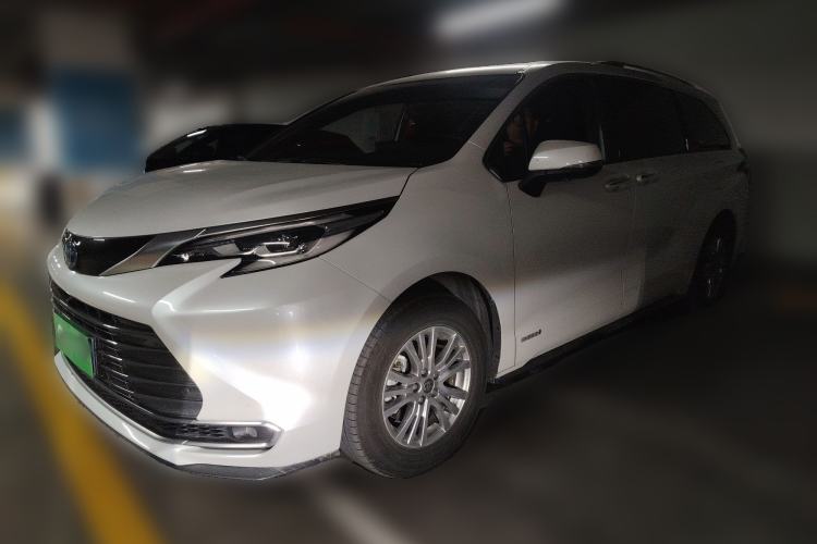 Used Toyota SIENNA 2021 2.5L Hybrid Premium Edition