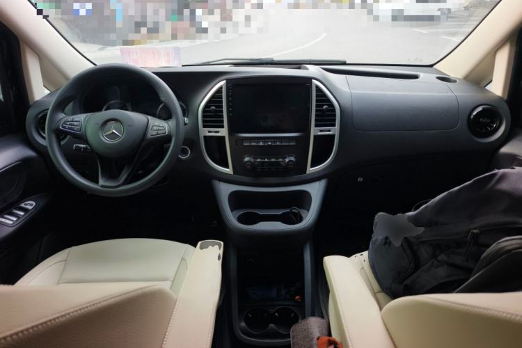 Used Mercedes-Benz Vito 2023 2.0T Elite Version 7 Seats