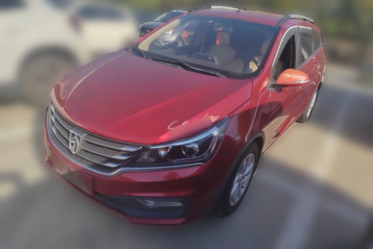 Used Baojun 310W 2017 1.5L Manual Fashion Model China V