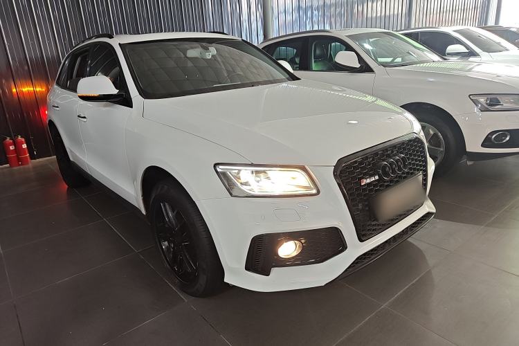 Used Audi Q5 2017 Plus 40 TFSI Technology Model
