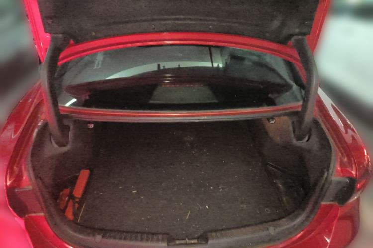 Used Mazda Atenza 2017 2.0L Blue Sky Luxury Edition