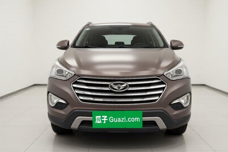 Used Hyundai Grand SantaFe 2013 3.0L 7-Seater Four-Wheel-Drive Comfort Edition Exterior 1