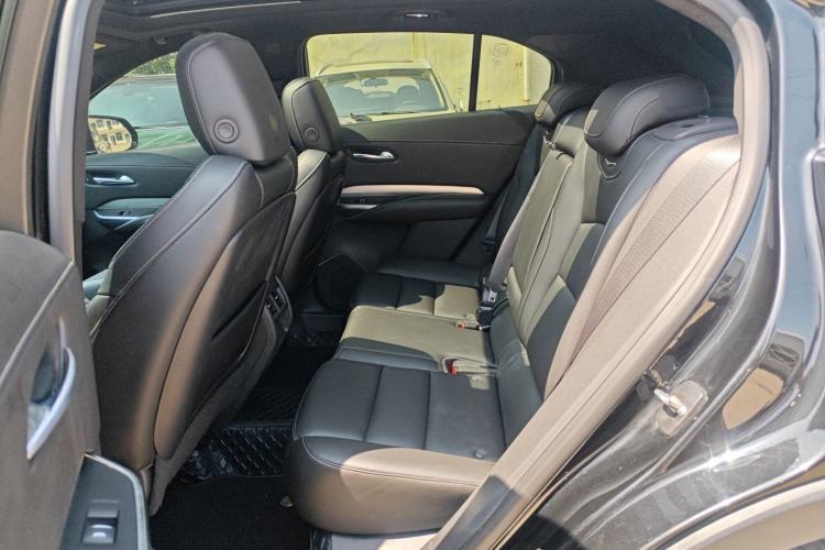 Used Cadillac XT4 2021 28T Two-Wheel Drive Luxury Version Left Rear Seat