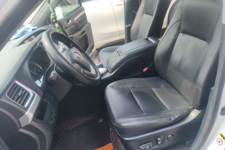 Used Toyota Highlander 2017 2.0T Four-Wheel Drive Luxury Edition 7 Seats