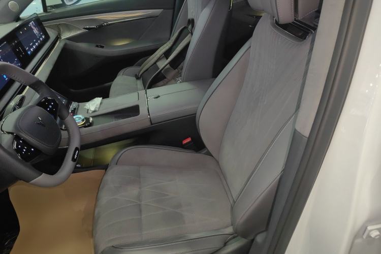 Used VOYAH PASSION 2023 Four-Wheel Drive Flagship Edition Left Front Seat