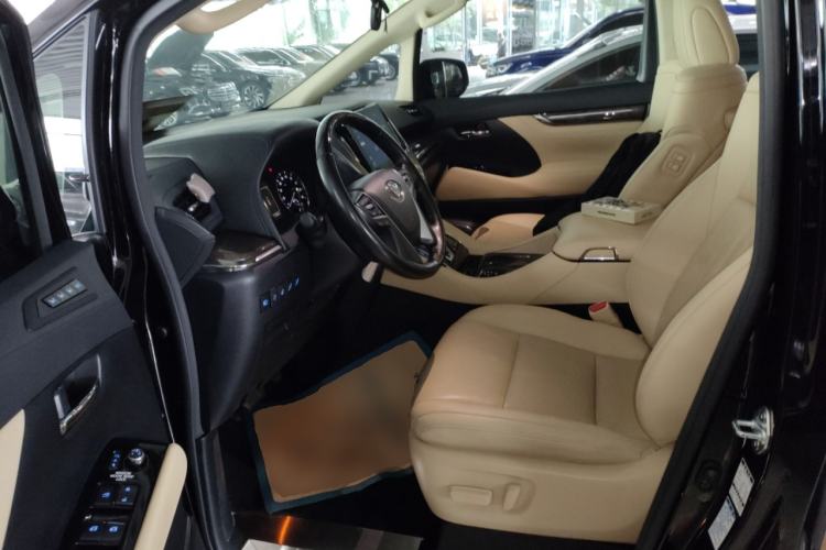 Used Toyota Alphard 2020 Dual-Engine 2.5L Luxury Edition