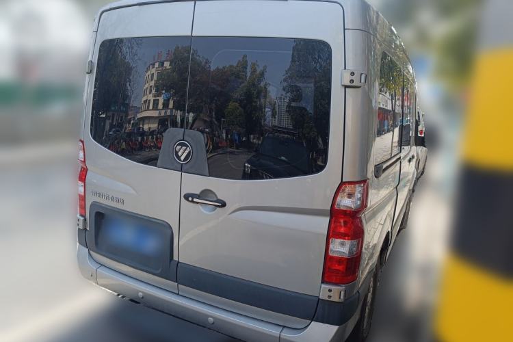 Used Foton Toano 2023 2.0T Automatic Urban Edition Short Wheelbase Low Roof with Single Rear Tire—Available in 5/6/9-Seater Configurations