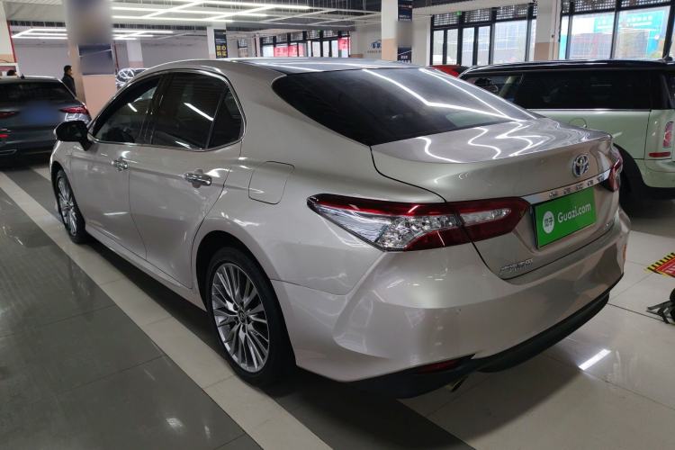Used Toyota Camry 2019 Dual-Engine 2.5 HG Luxury Edition China VI Standard