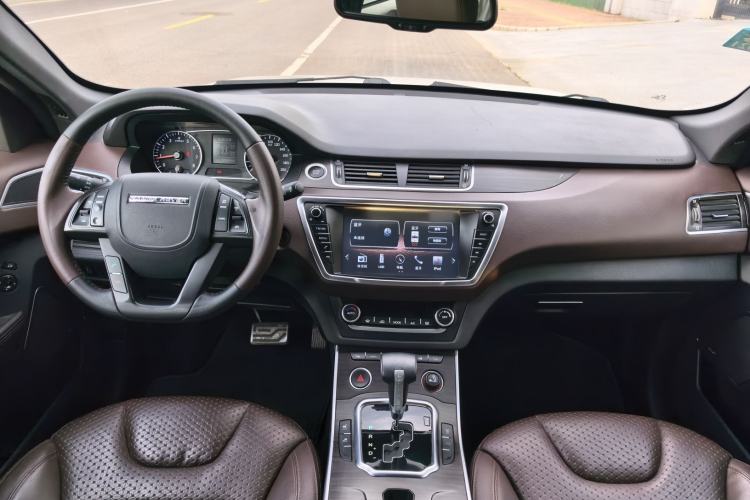 Used Land X7 2016 2.0T Panoramic Prestige Edition Interior 1