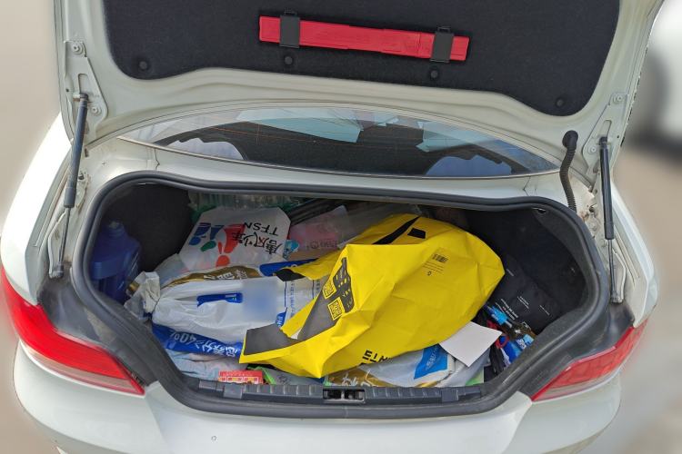 Used BMW 1 Series 2011 120i two-door coupe
