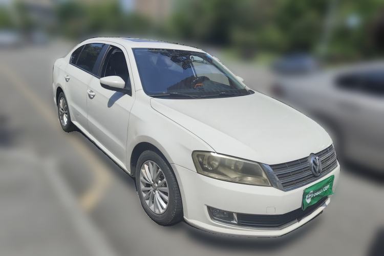 Used Volkswagen Lavida 2013 Revised Version 1.6L Automatic Luxury Edition
