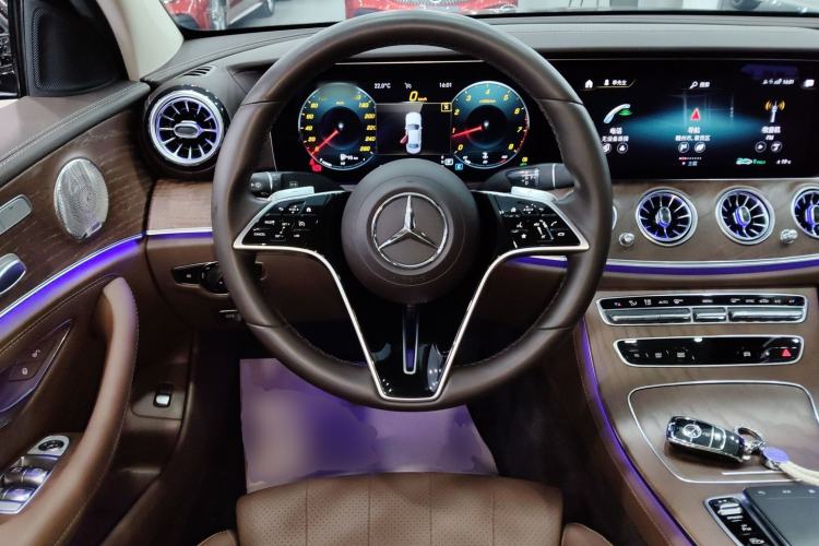 Used Mercedes-Benz E-Class 2022 Second Facelift E 300 L Luxury Edition
