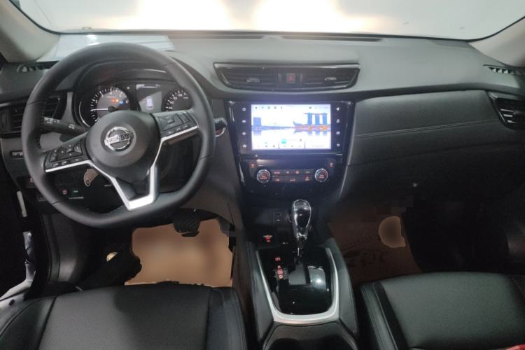 Used Nissan X-Trail 2023 Classic 2.0L Two-Wheel Drive Smart Connect & Comfort Edition Center Console