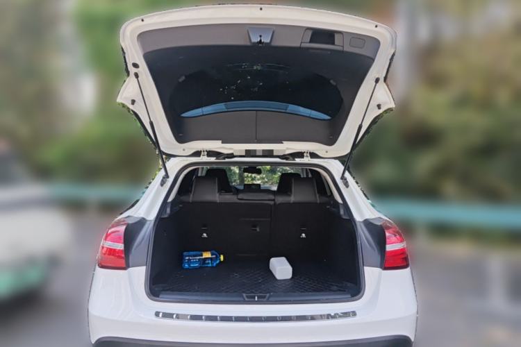 Used Mercedes-Benz GLA 2017 GLA 200 Fashion Model Trunk