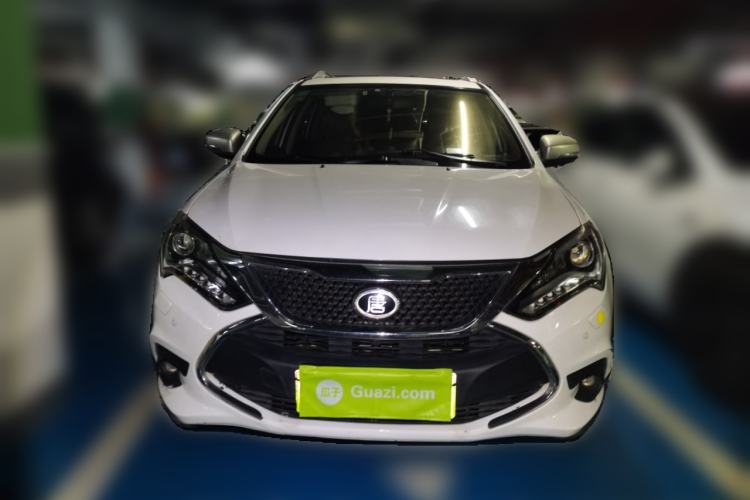 Used BYD Tang New Energy 2015 2.0T Four-Wheel-Drive Flagship Model
