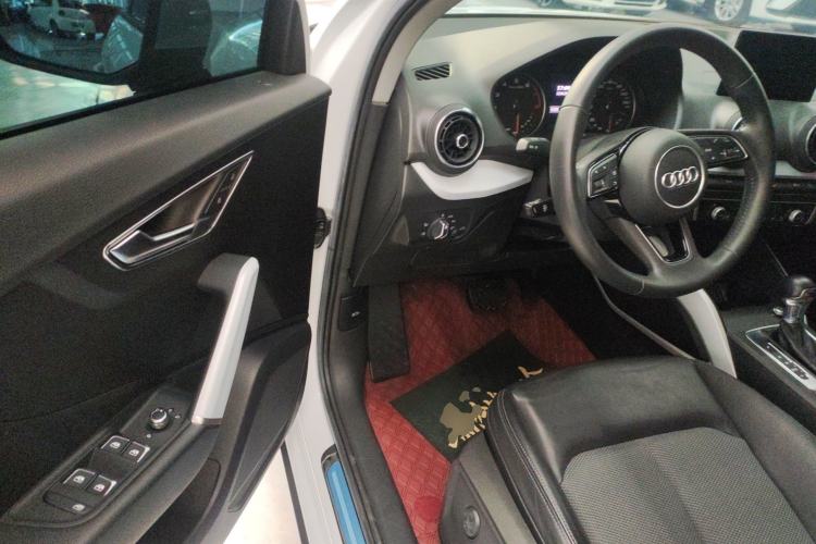 Used Audi Q2L 2018 35 TFSI Fashionable & Elegant Version China VI Emission Standard Driver Seat