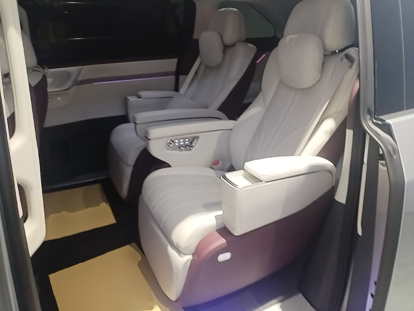 XPeng X9 2026 Model Range-Extended 1602 UltraSE — снимка 20
