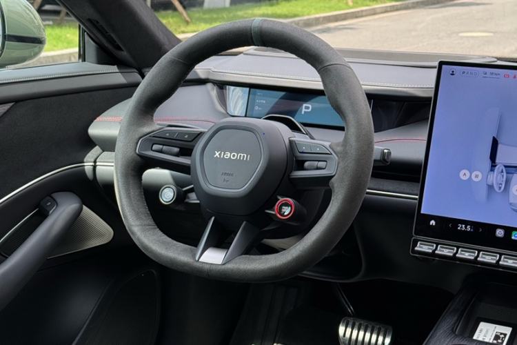 Used Xiaomi Auto SU7 2024 Four-Wheel Drive Ultra-Long Range Advanced Intelligent Driving Max Edition
