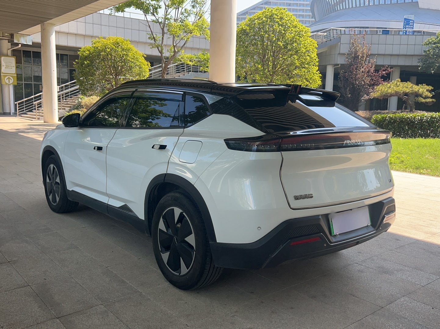 Dongfeng Aeolus L7 New Energy 2024 205 Plus — снимка 14
