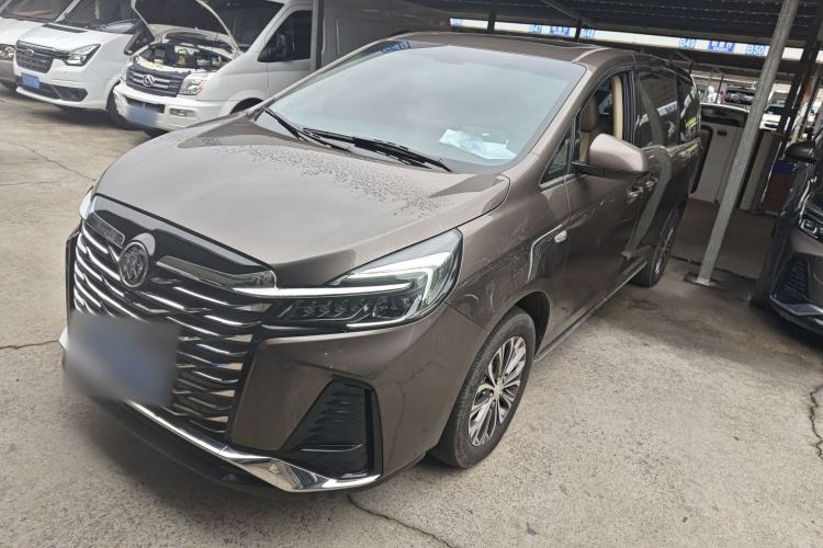 Used Buick GL8 2023 Facelifted Land Cruiser Executive Luxury Version
