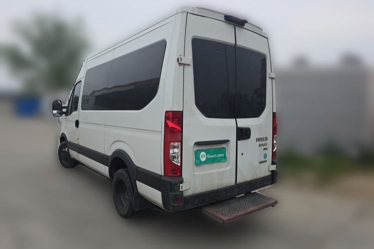 Used Iveco Eurocargo 2021 2.0T Manual Super-Rui Long Wheelbase Short Overhang High Roof Manual Doors F1A