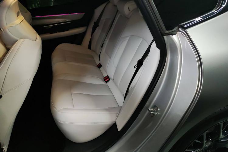 Used XPeng P7 2023 P7i 610 Max Performance Edition Left Rear Seat