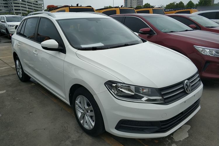 Used Volkswagen Santana 2017 Haval H6 1.6L Automatic Fashion Edition Exterior 1