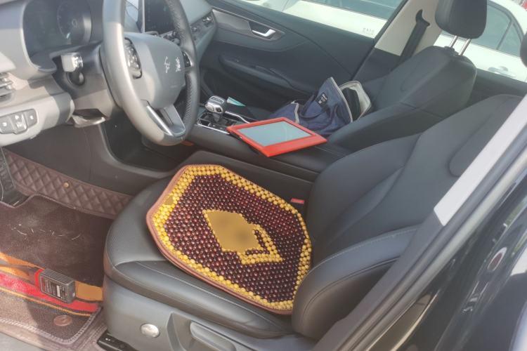 Used Hongqi E-QM5 2022 431 km Charge & Enjoy Edition Left Front Seat