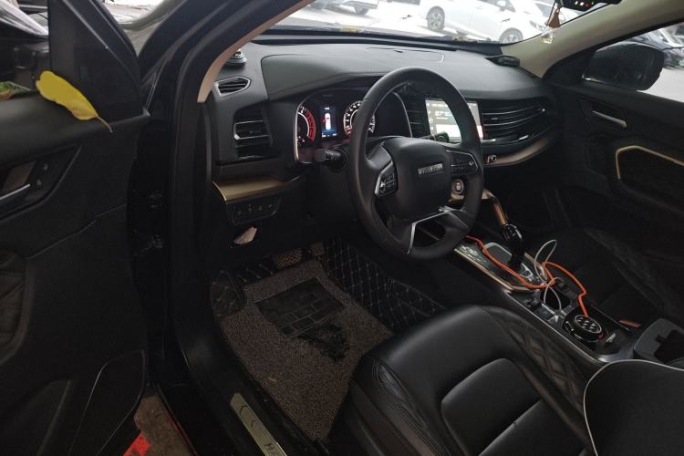 Used Haval H6 2021 1.5 GDIT Automatic Champion Edition Driver Seat