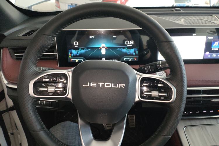 Used JETOUR X70 PLUS 2023 1.6T DCT Stronger 5-Seater
